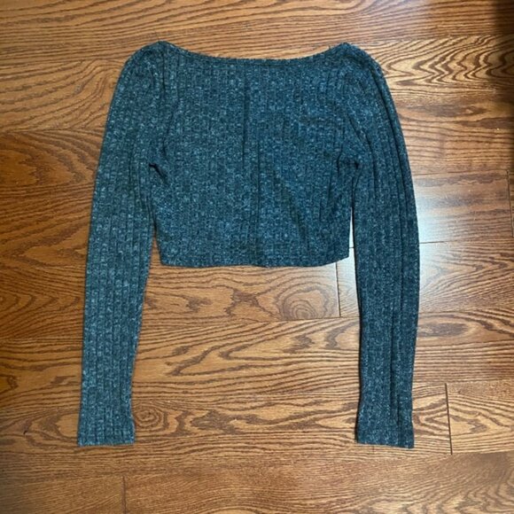 Shein Long Sleeve - Picture 3 of 3